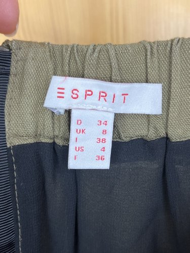 Přírodní sukně Esprit 57 % viskoza 32 % len 11 % bavlna