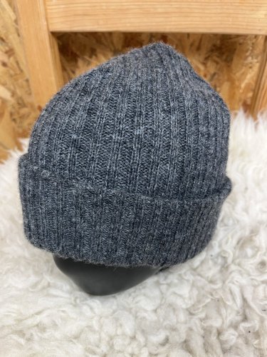 Zimní čepice H&M 70 % vlna