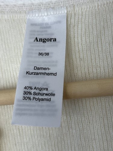 Prodloužené triko Angora 40 % angora 30 % vlna