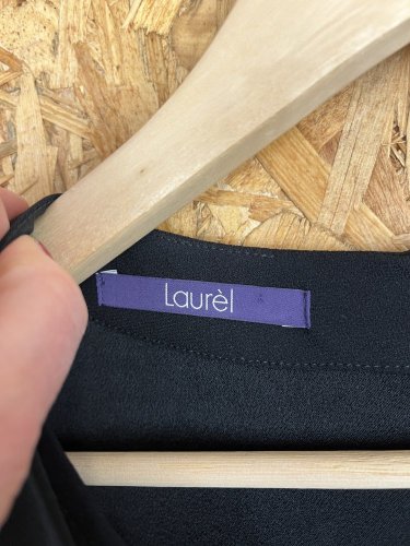 Šaty Laurel 82 % acetat