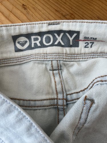 Džíny Roxy 99 % bavlna