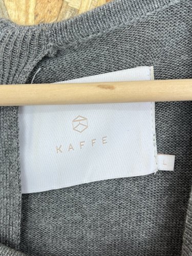 Oversize svetr KAFFE 60 % viskoza 40 % bavlna