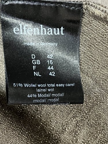 Přírodní svetr Elfenhaut 51 % vlna 44 % modal