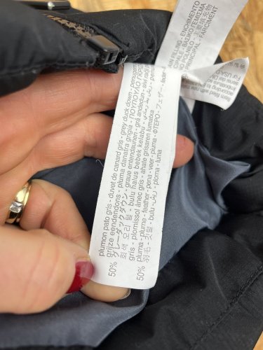 Dětská bunda ZARA 100 % polyester a 50 % peří