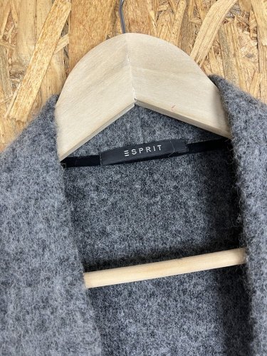 Vlněný kardigan Esprit s podílem vlny a polyamidu