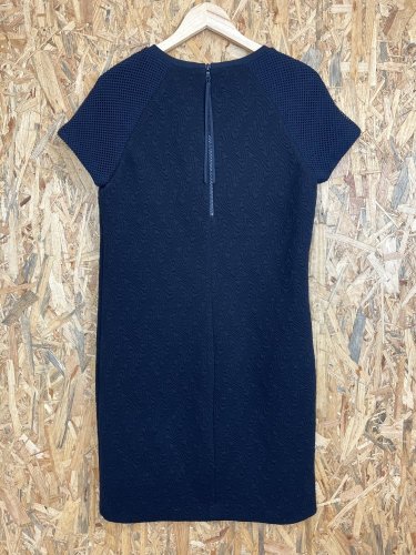 Šaty Hugo Boss 82 % polyester