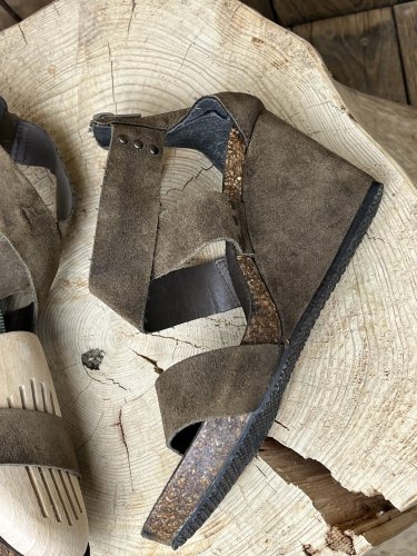 Celokožené boty na klínu Made in Italy 100 % velur