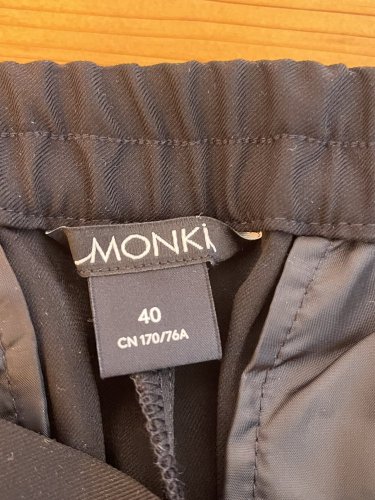 Široké kalhoty Monki 100 % polyester