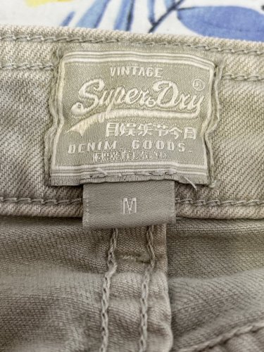 Kalhoty s laclem Superdry 98 % bavlna