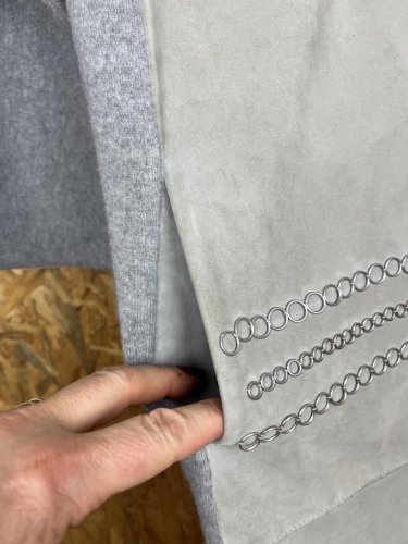 Šaty Fabiana Filippi s podílem kašmíru a kůže