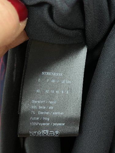 Hedvábná tunika Strenesse 93 % hedvábí