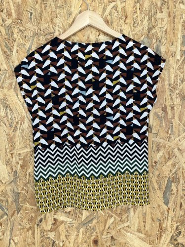 Tunika Sisley s podílem viskozy a polyamidu