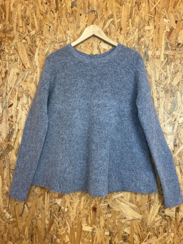 Vlněný svetr COS 73 % vlna