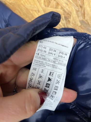 Prošívaná bunda Sisley 100 % polyamid