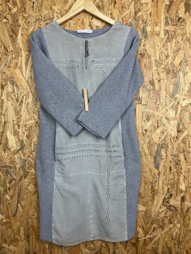 Šaty Fabiana Filippi s podílem kašmíru a kůže