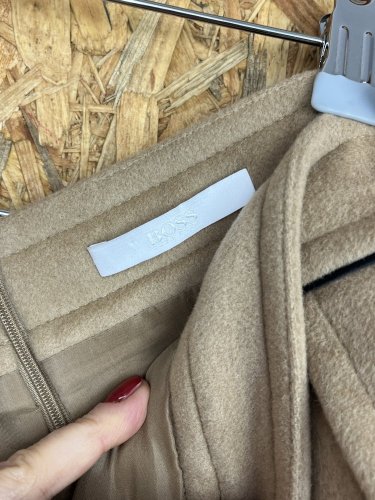 Sukně Hugo Boss s podílem vlny a kašmíru