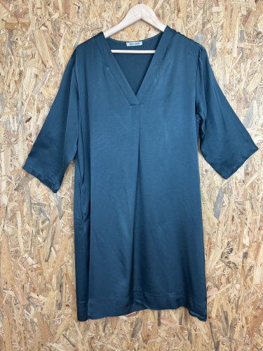 Oversize šaty Made in Italy 100 % viskoza