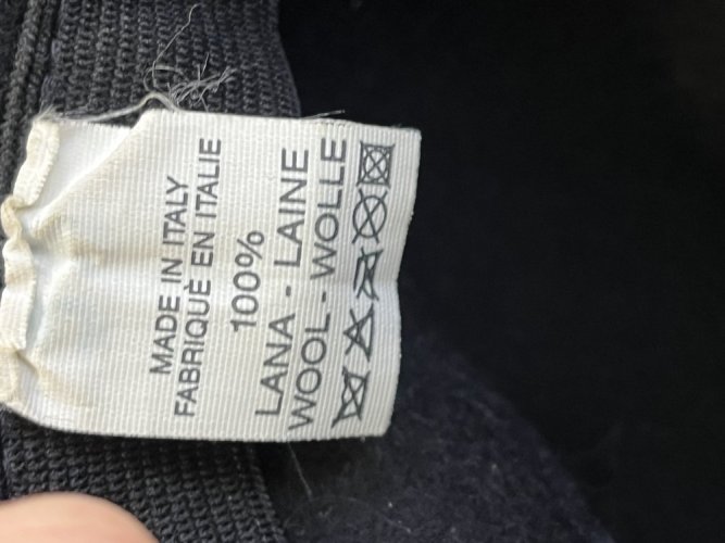 Vlněná bekovka Made in Italy 100 % vlna