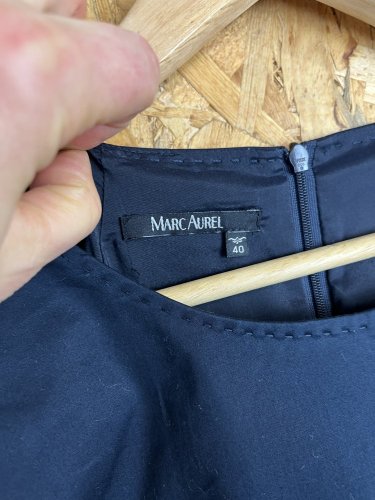 Pouzdrové šaty Marc Aurel s podílem bavlny a elastanu