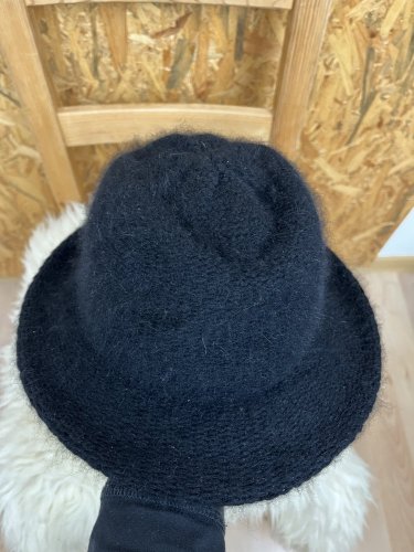 Klobouk Made in Italy 39 % angora 16 % vlna