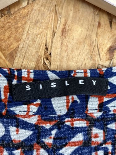 Nadčasové šaty Sisley s podílem viskozy