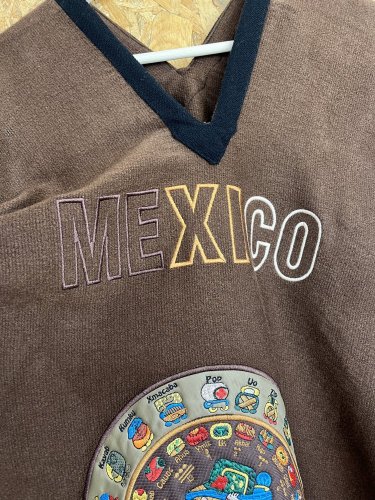 Pončo Made in Mexiko s podílem vlny a polyamidu