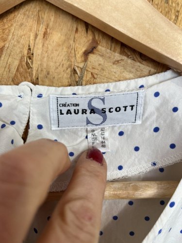 Hedvábná tunika Laura Scott 100 % hedvábí