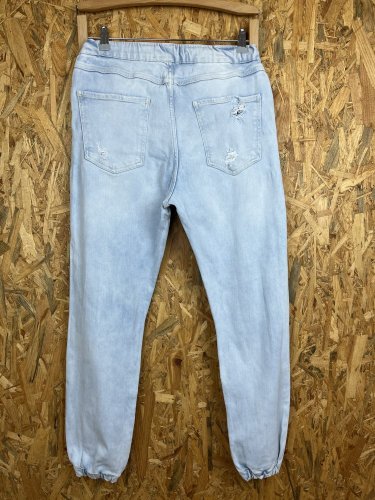 Skinny džíny Bershka 98 % bavlna