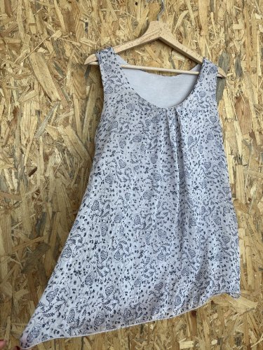 Hedvábný top Made in Italy 100 % hedvábí