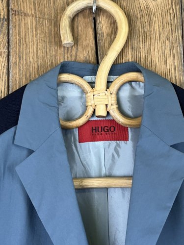 Luxusní pánský blejzr Hugo Boss 100 % bavlna