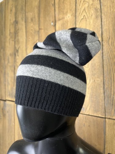 Dětská recyklovaná čepice Handmade s podílem vlny a kašmíru