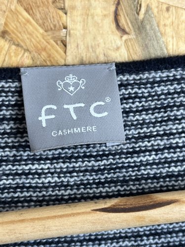 Kašmírový svetr FTC 93 % kašmír