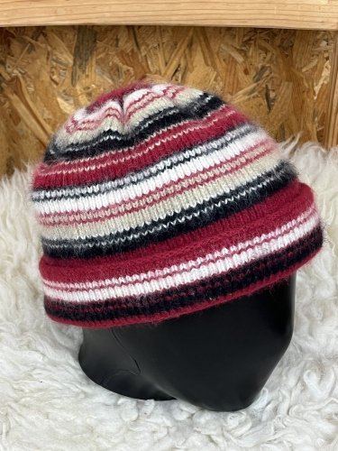 Zimní čepice Made in Germany s podílem angory a kašmíru