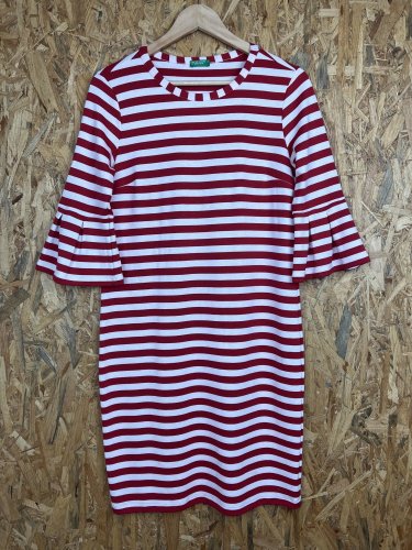 Bavlněné šaty Benetton s podílem bavlny a elastanu