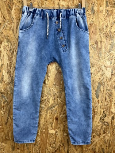 Džíny Made in Italy s podílem bavlny a elastanu