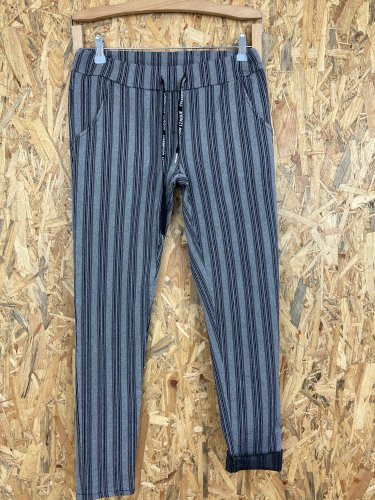 Elastické kalhoty New Collection 65 % bavlna