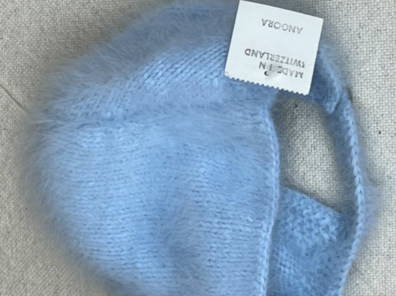 Dětská čepice Made in Switzerland 100 % angora