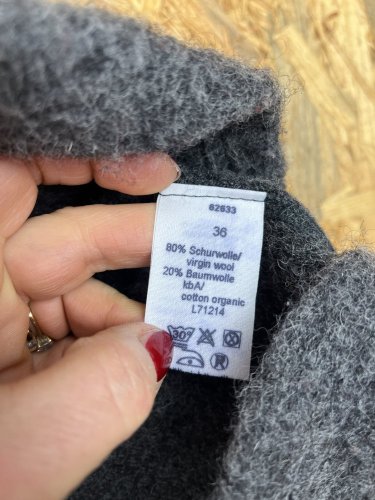 Vlněná sukně enna 80 % vlna 20 % bavlna