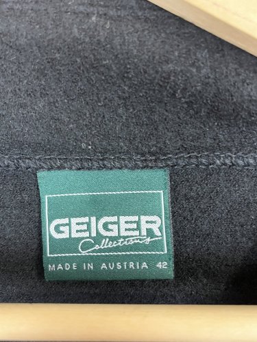 Vlněný svetr Geiger 100 % vlna