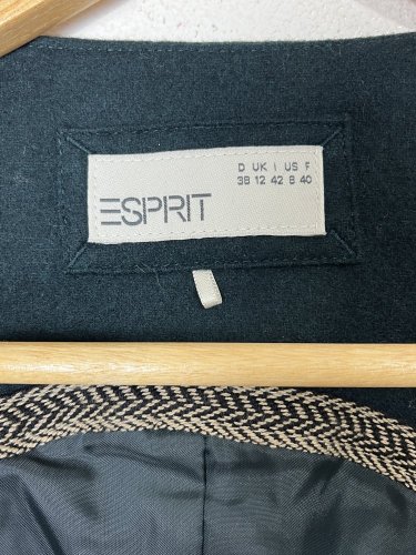 Vlněné šaty Esprit 60 % vlna