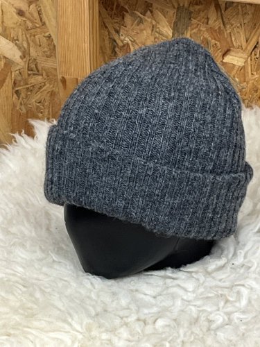 Zimní čepice H&M 70 % vlna