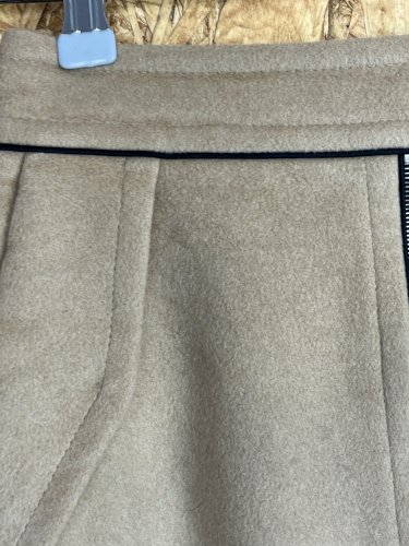 Sukně Hugo Boss s podílem vlny a kašmíru