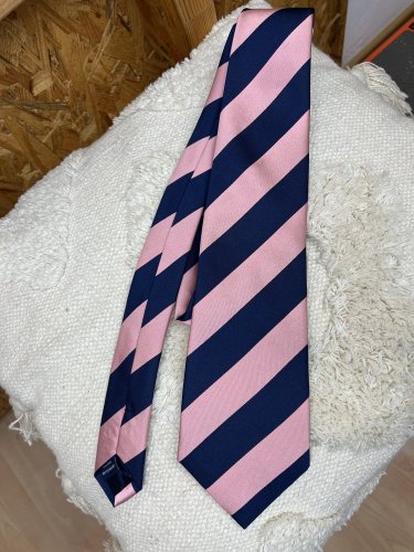 Hedvábná kravata Charles Tyrwhitt 100 % hedvábí