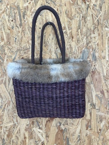 Proutěný košík Handmade 100 % pravá kožešina