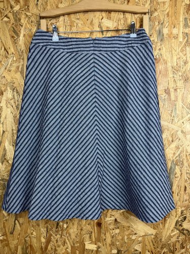 Sukně Grüne Erde 68 % len 32 % bavlna