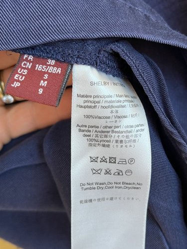 Námořní šaty Comptoir des Cotonniers 100 % viskoza a 100 % lyocel