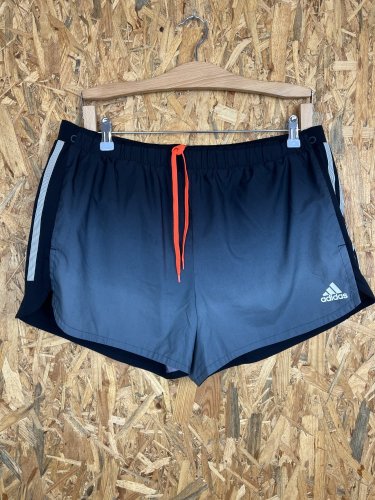 Sportovní kraťasy Adidas 100 % nylon