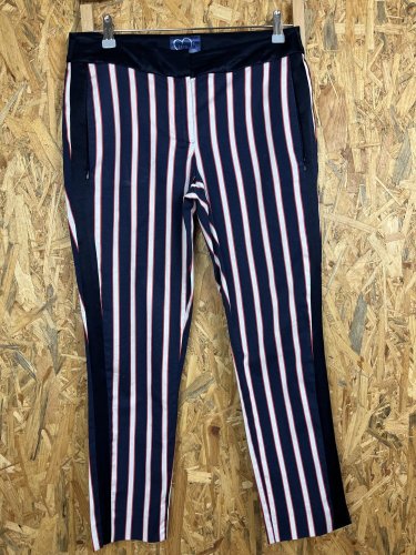 Oversize kalhoty Jones s podílem bavlny a viskozy