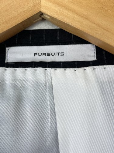 Luxusní pánský oblek Pursuits 96 % vlna