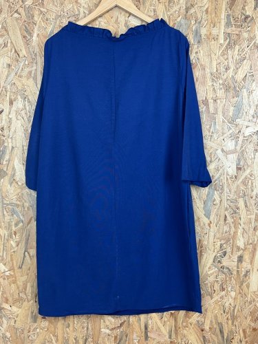 Námořní šaty COS 68 % viskoza 32 % bavlna